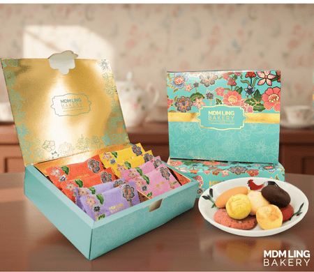Madam Ling Bakery: Beli 1 Gratis 1 Halal Nanyang Cookie Gift Box seharga SGD 14,80 untuk wisatawan yang mencari camilan halal, oleh-oleh makanan lokal, dan kue tradisional bergaya Nanyang untuk dibawa pulang dari Singapura.